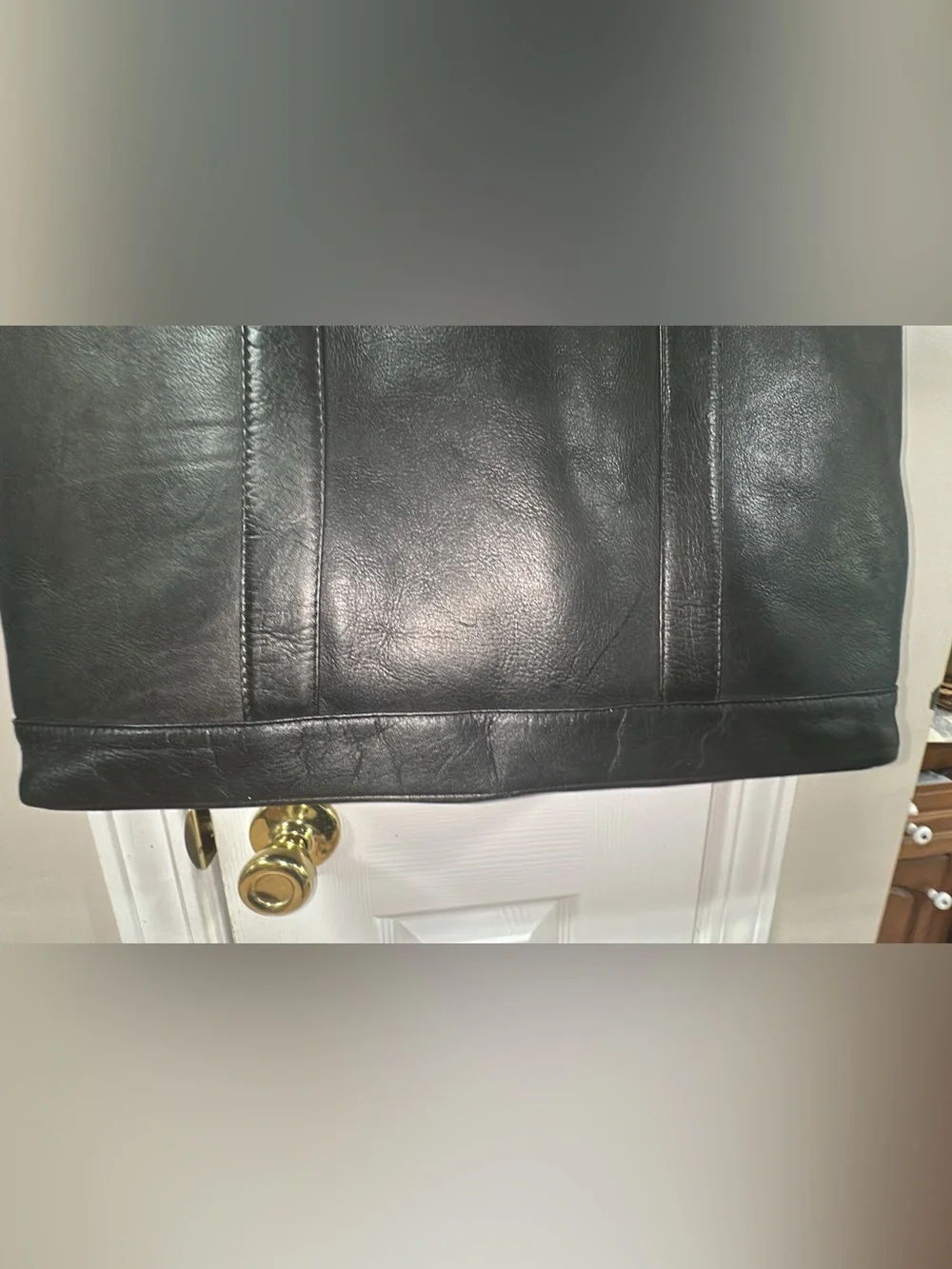 Andrew Phillips Women's Black Leather Zip-Top Tote Bag 20L X 14 H X 4.5 (bag 15)
